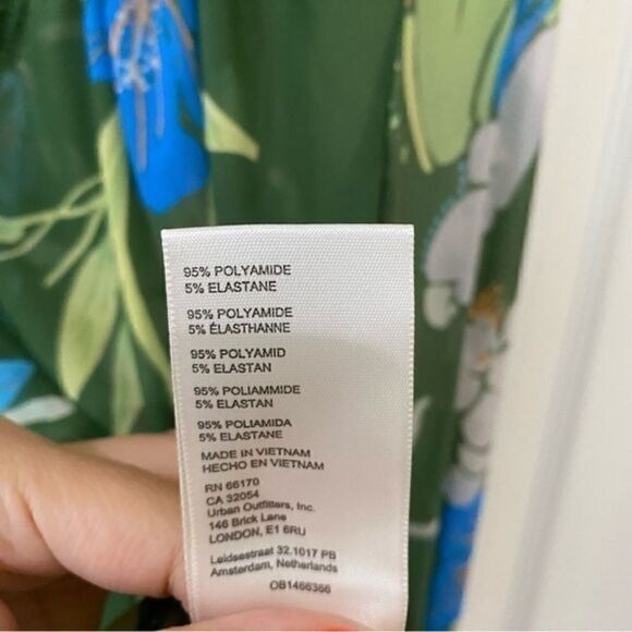 NWT‎ Free People Bell Sleeve Semi Sheer Blouse Size small - Picture 6 of 7